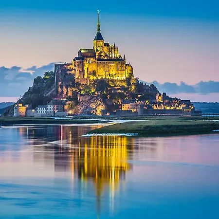 Studio Privatif Et Sa Piscine Aux Agapanthes De Cromel - Le Mont Saint-michel Feriehus