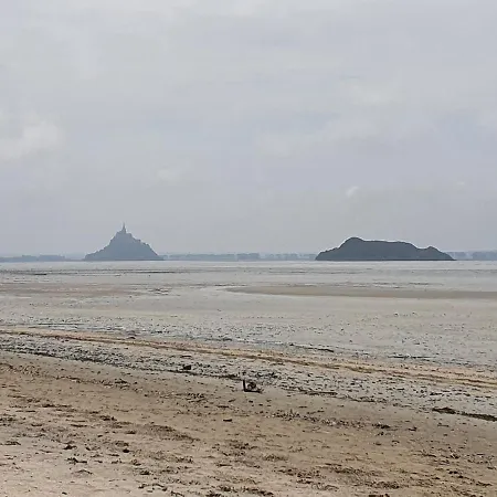 Feriehus Studio Privatif Et Sa Piscine Aux Agapanthes De Cromel - Le Mont Saint-michel Saint-Quentin-sur-le-Homme