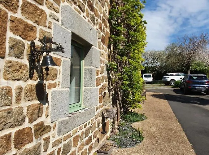 Studio Privatif Et Sa Piscine Aux Agapanthes De Cromel - Le Mont Saint-michel Saint-Quentin-sur-le-Homme