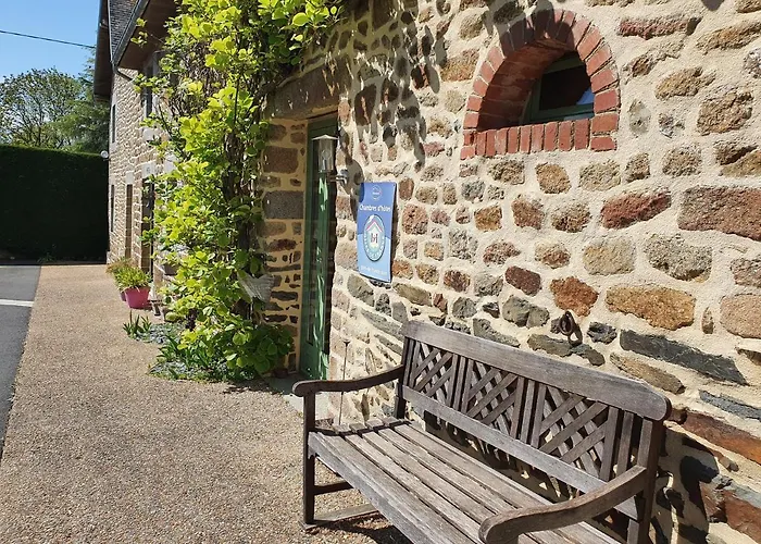 Studio Privatif Et Sa Piscine Aux Agapanthes De Cromel - Le Mont Saint-michel Holiday home